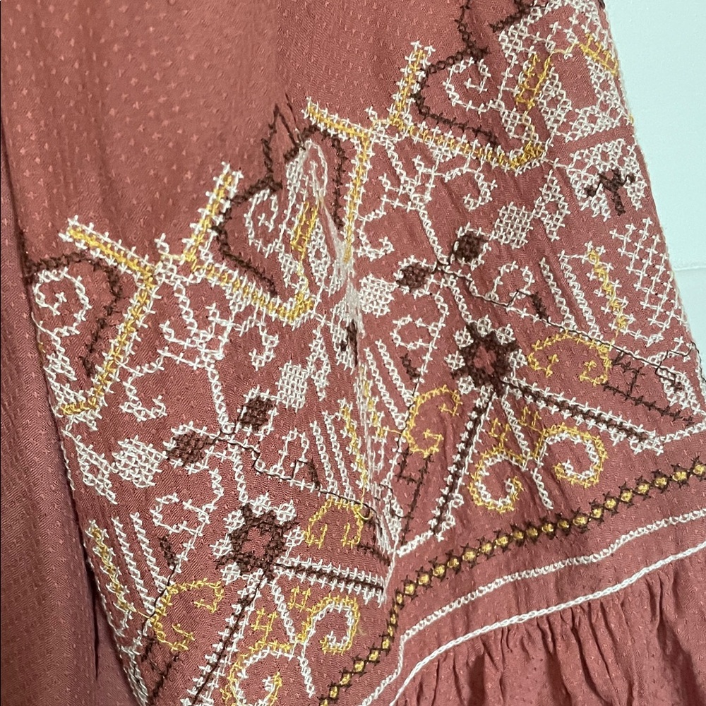 NWT Max Studio Terracotta Embroidered Blouse - Picture 5 of 6